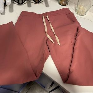 Figs-Mauve small petite yola. Gently worn. No rips tears or stains